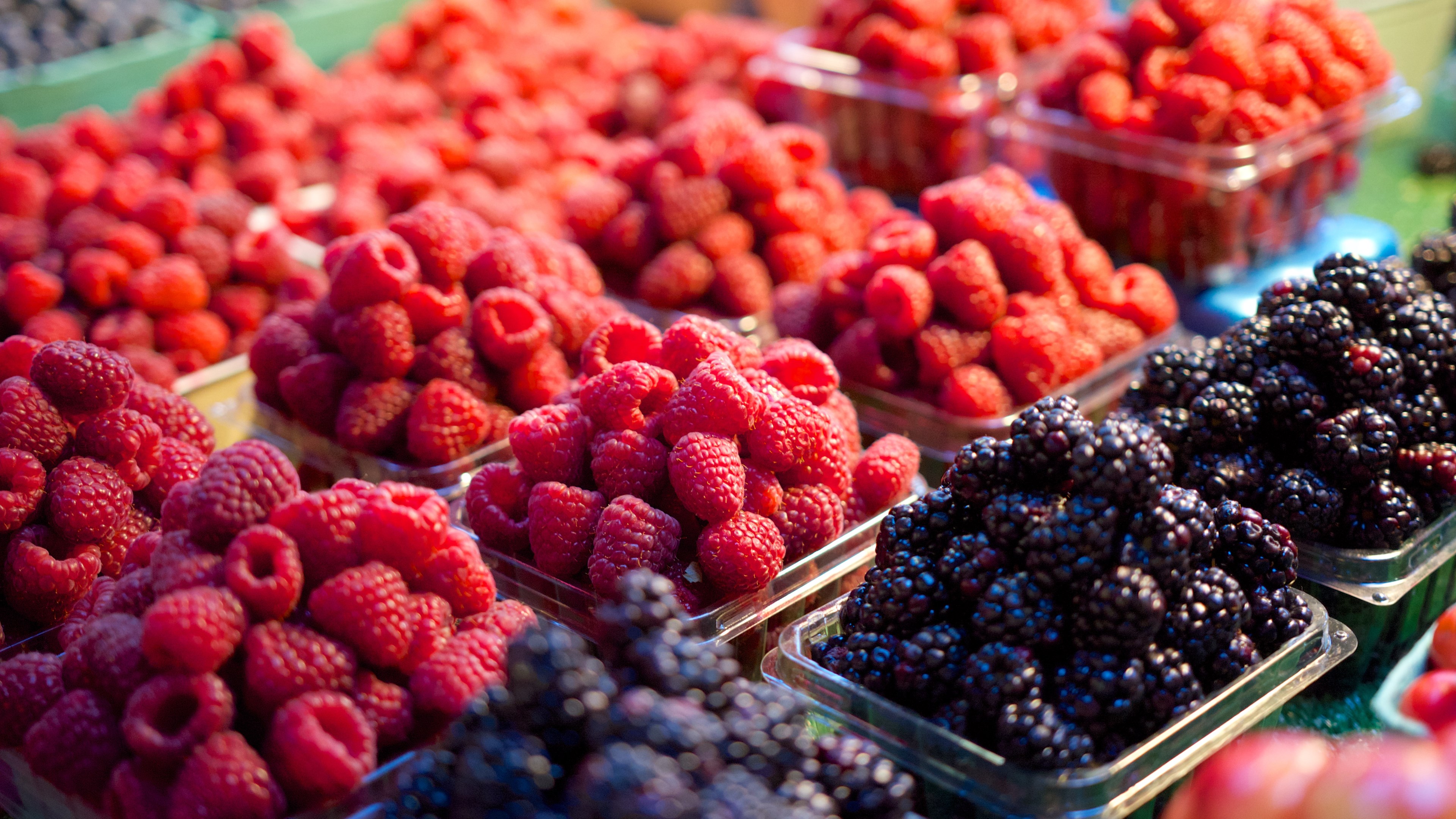 fresh market fruit makes an inexpensive summer treat. you can make homemade or semi-homemade pies, cobblers, and crisps.